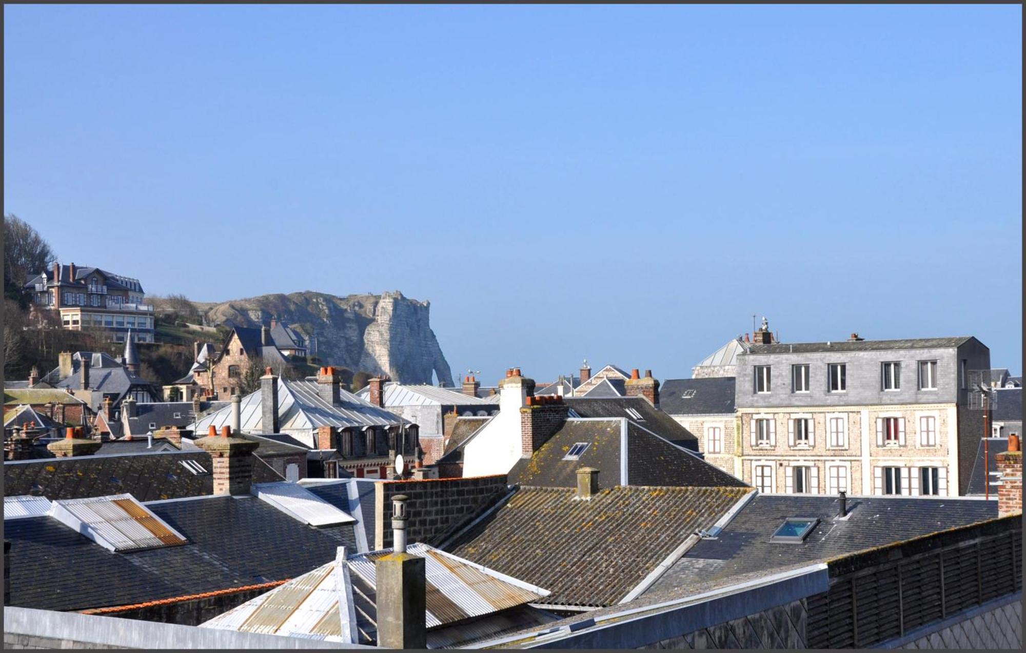 Detective Hotel Etretat Luaran gambar